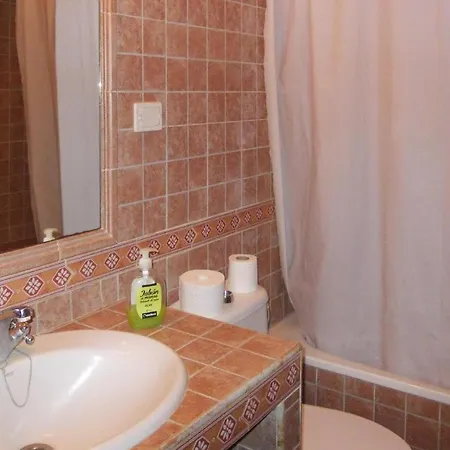 Nyaraló Holiday In With Air Conditioning *